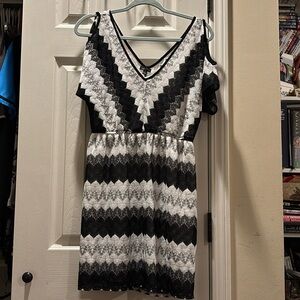 Lily Rose size M open shoulder dress